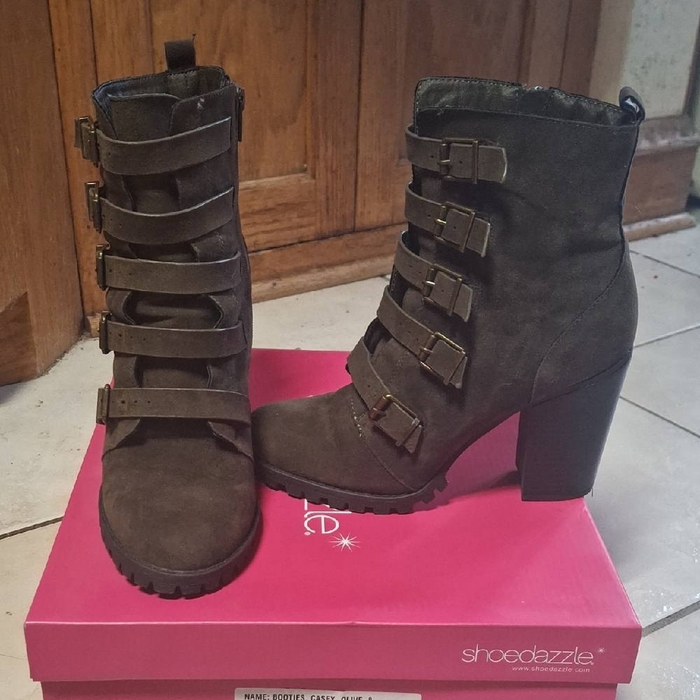 Shoe Dazzle Women's Black Buckle Boots